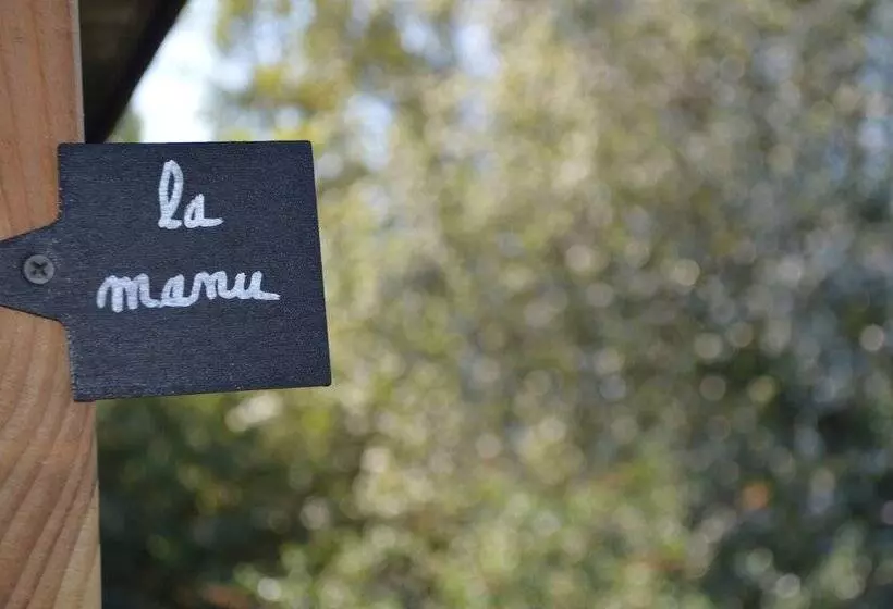 تختخواب و صبحانه La Passerelle