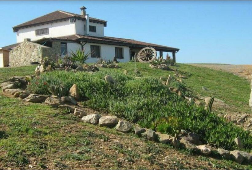 Hotelli Turismo Rurale Pertunghe