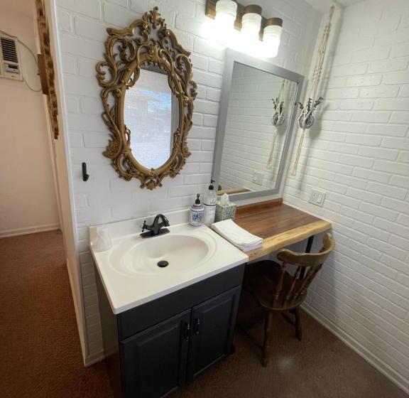 The Aztec Motel & Creative Space