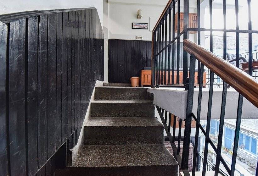 Fabhotel Park View I