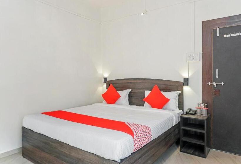 בית מלון כפרי Oyo Flagship 19680 Suman Lodging