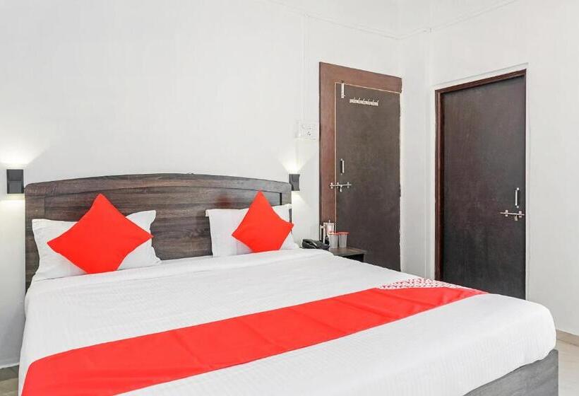 בית מלון כפרי Oyo Flagship 19680 Suman Lodging