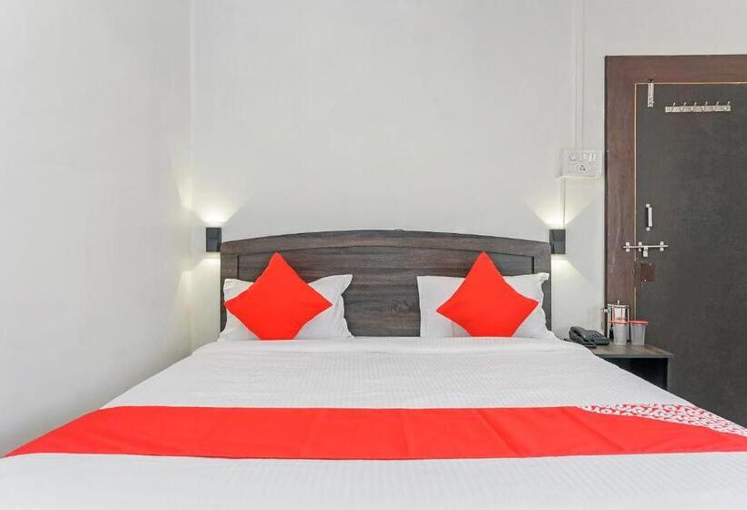 בית מלון כפרי Oyo Flagship 19680 Suman Lodging