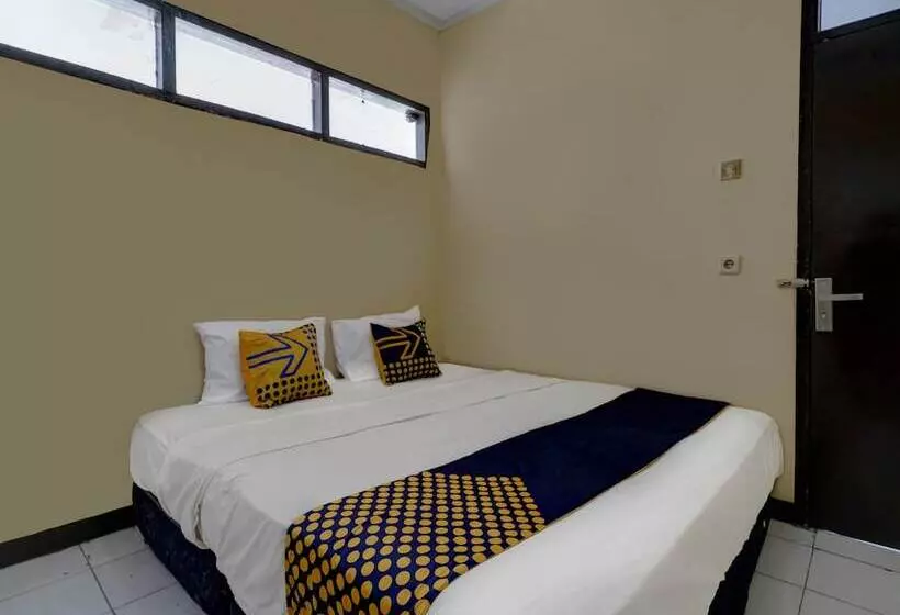 Hotelli Spot On 91116 Pelangi Residence Syariah