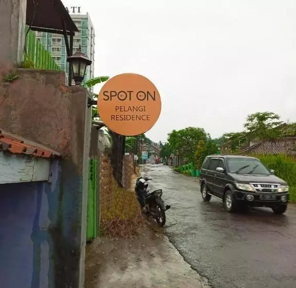 Hotelli Spot On 91116 Pelangi Residence Syariah