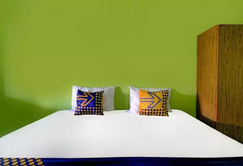 Hotelli Spot On 91116 Pelangi Residence Syariah