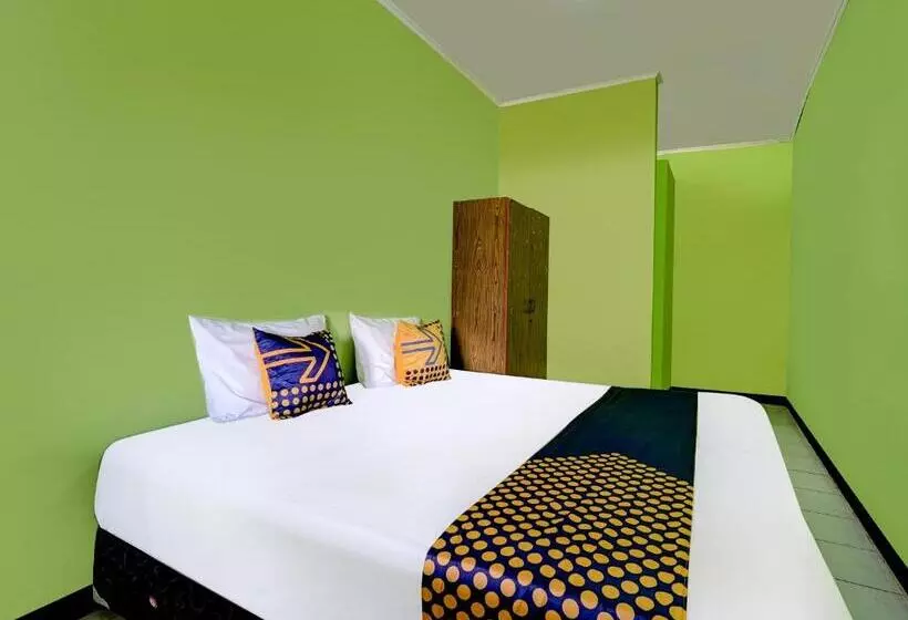 Hotelli Spot On 91116 Pelangi Residence Syariah