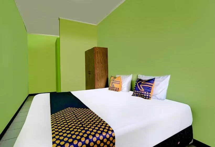 Hotelli Spot On 91116 Pelangi Residence Syariah