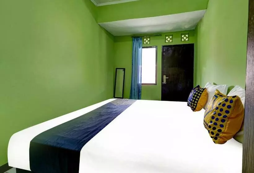 Hotelli Spot On 91116 Pelangi Residence Syariah