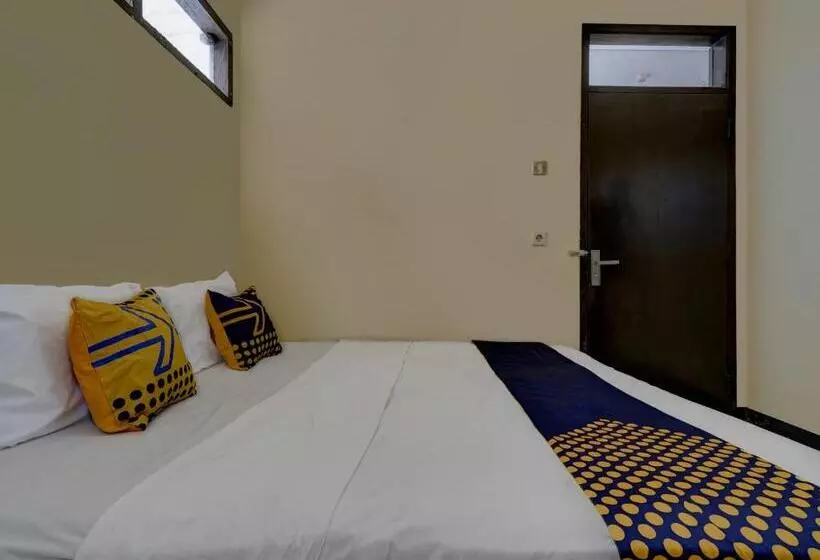 Hotelli Spot On 91116 Pelangi Residence Syariah