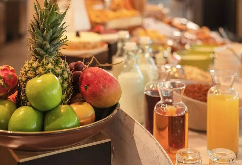 Hotelli Holiday Inn Barcelona   Sant Cugat, An Ihg