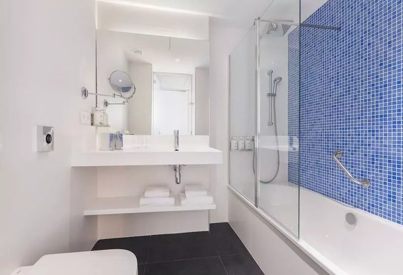 Hotelli Holiday Inn Barcelona   Sant Cugat, An Ihg