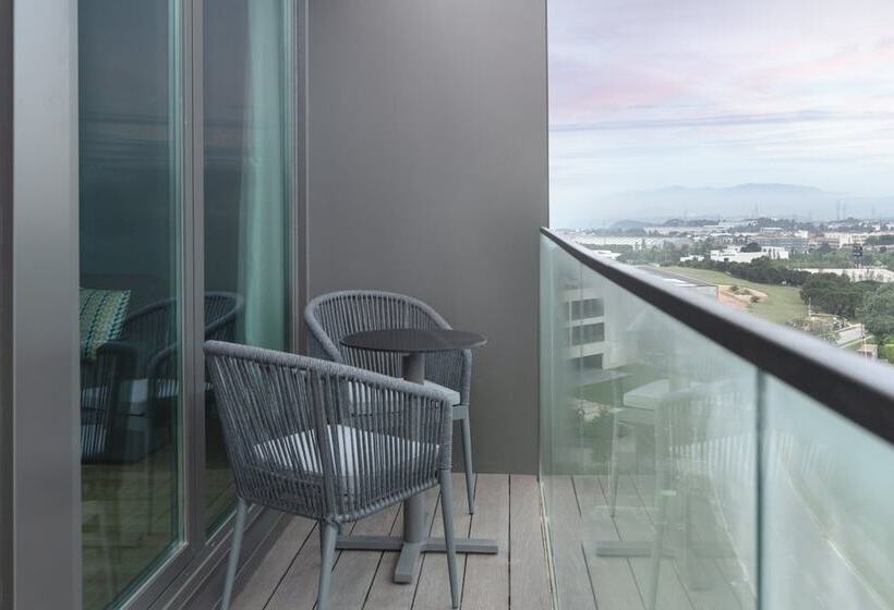 ホテル Holiday Inn Barcelona   Sant Cugat, An Ihg