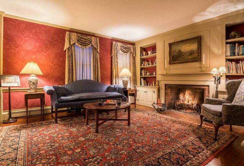 Отель Inn At Valley Farms