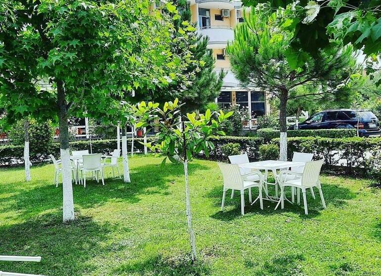 בית מלון כפרי La Perla