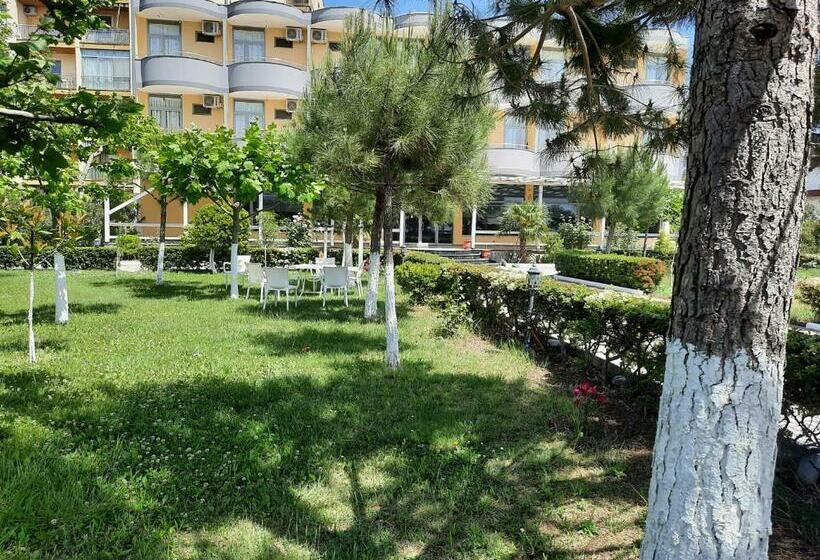 בית מלון כפרי La Perla