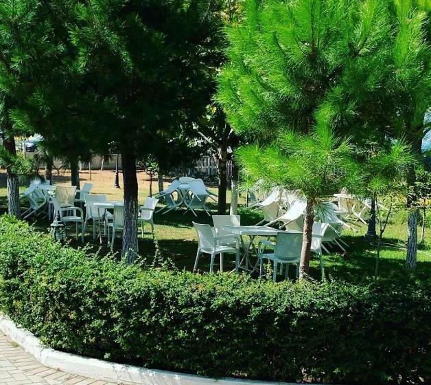 בית מלון כפרי La Perla