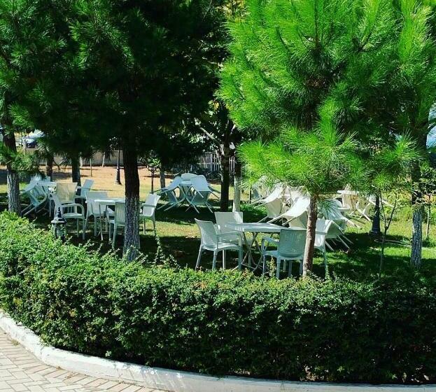 בית מלון כפרי La Perla