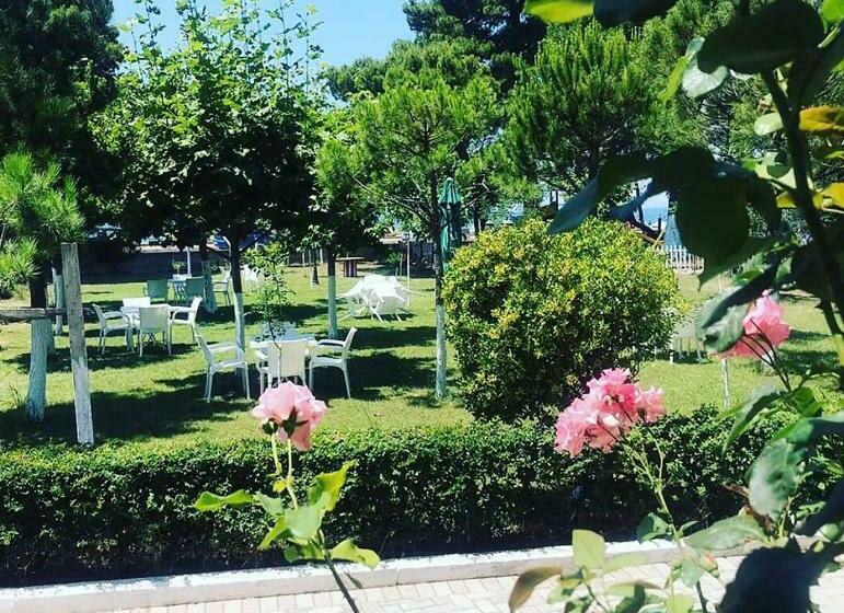 בית מלון כפרי La Perla