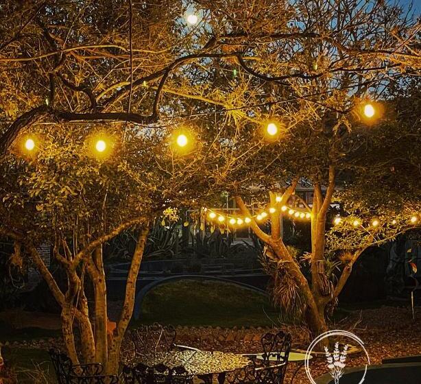 هتل Lavanda Aldea Holística