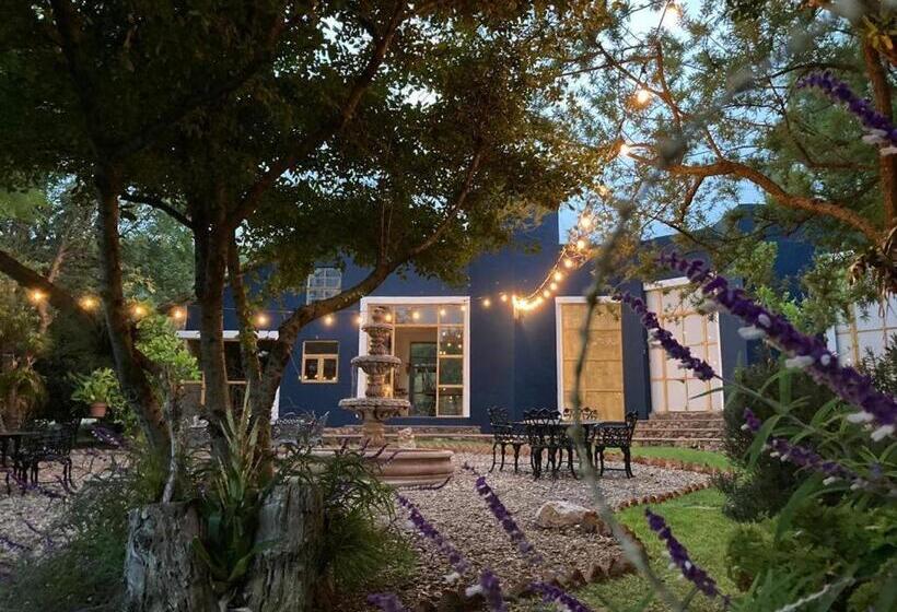 هتل Lavanda Aldea Holística