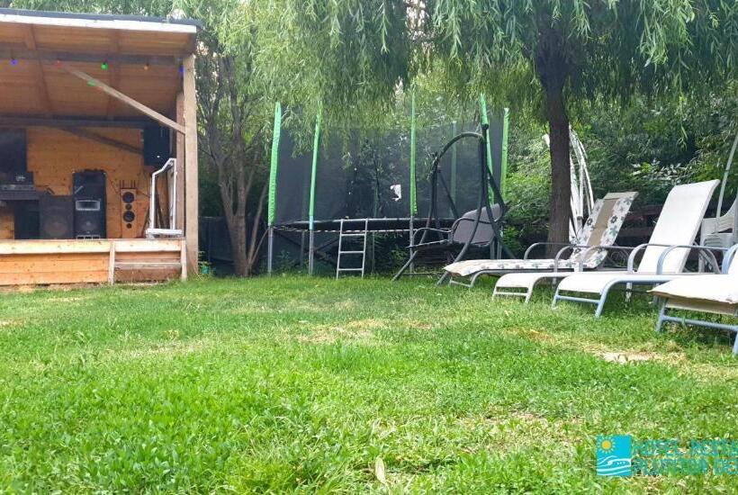 Отель Restaurant Plutitor Delta Ways