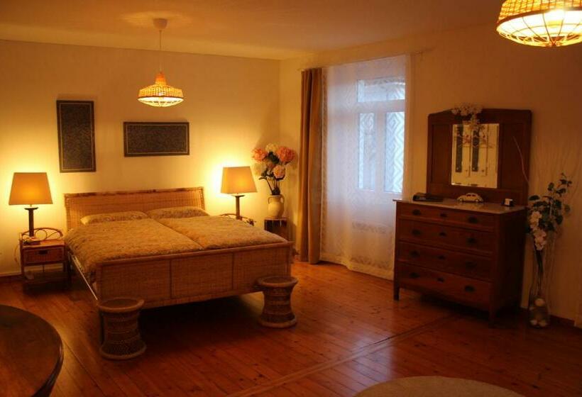 ペンション 1912   Wooden Room   Old Town