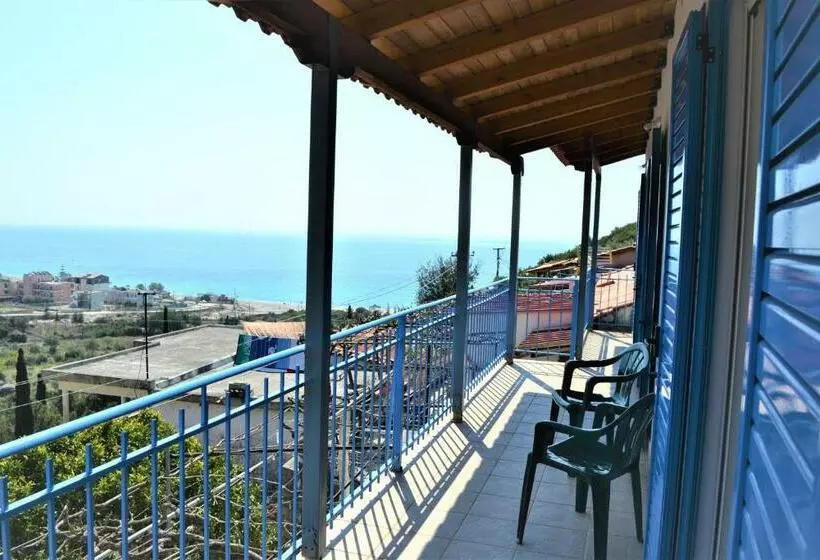 Majatalo Alexis House