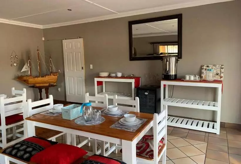 Majatalo Garden Palace Guesthouse