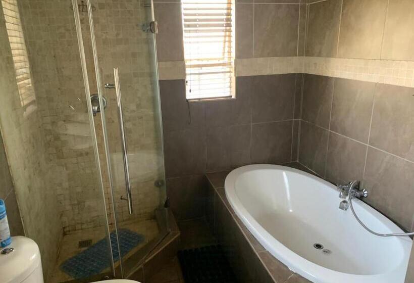 펜션 Garden Palace Guesthouse