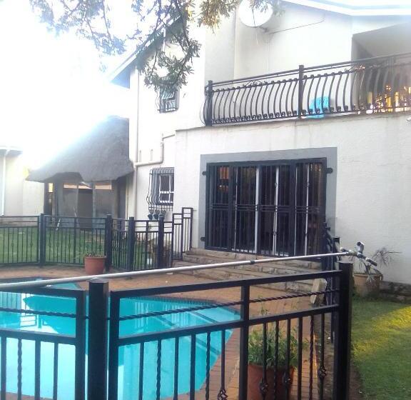 펜션 Garden Palace Guesthouse