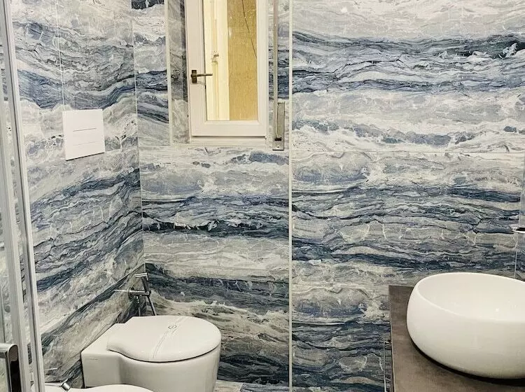 تختخواب و صبحانه Contemax Arthouse