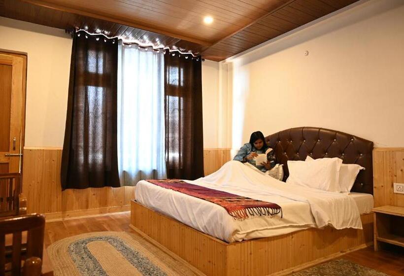 Hotel Hobknob Sissu   Boutique Home