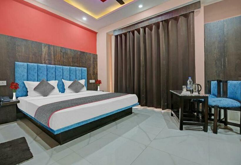 فندق Oyo Townhouse 952  Krishna