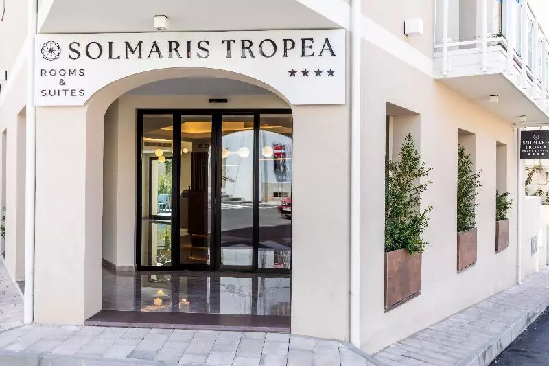هتل Solmaris Tropea Rooms & Suites