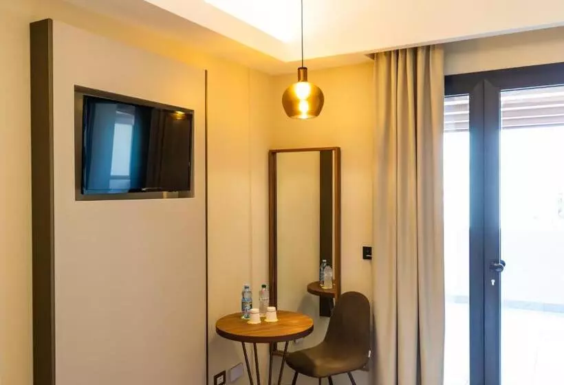 هتل Solmaris Tropea Rooms & Suites