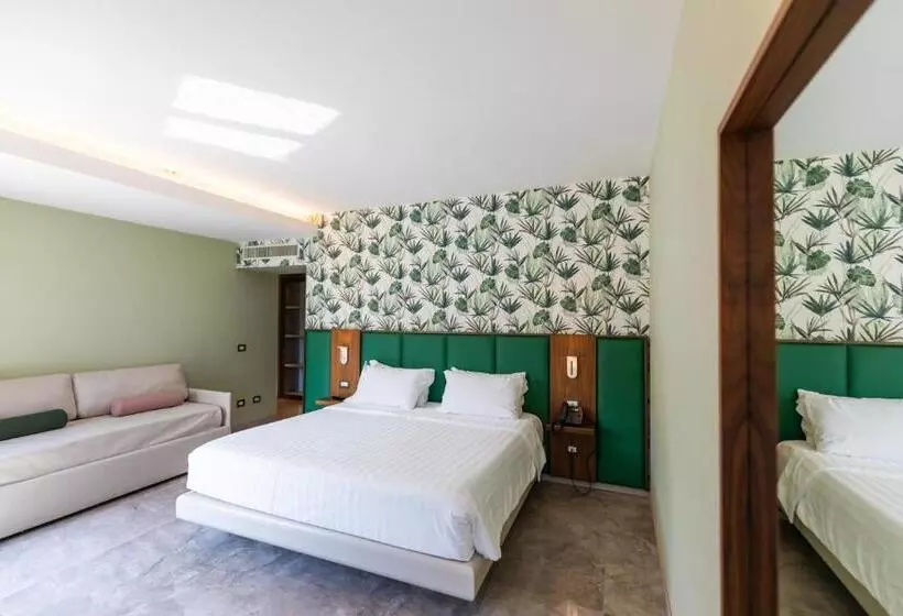 هتل Solmaris Tropea Rooms & Suites