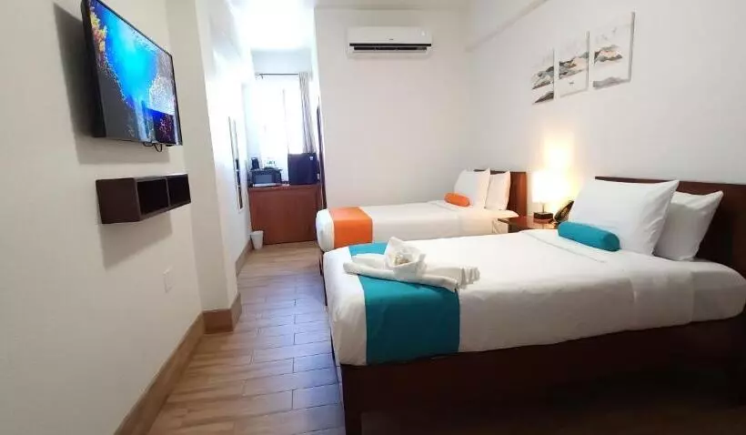 Hotelli Voyager Sun & Reef