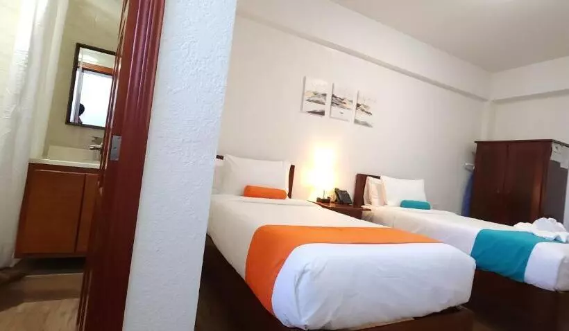 Hotelli Voyager Sun & Reef