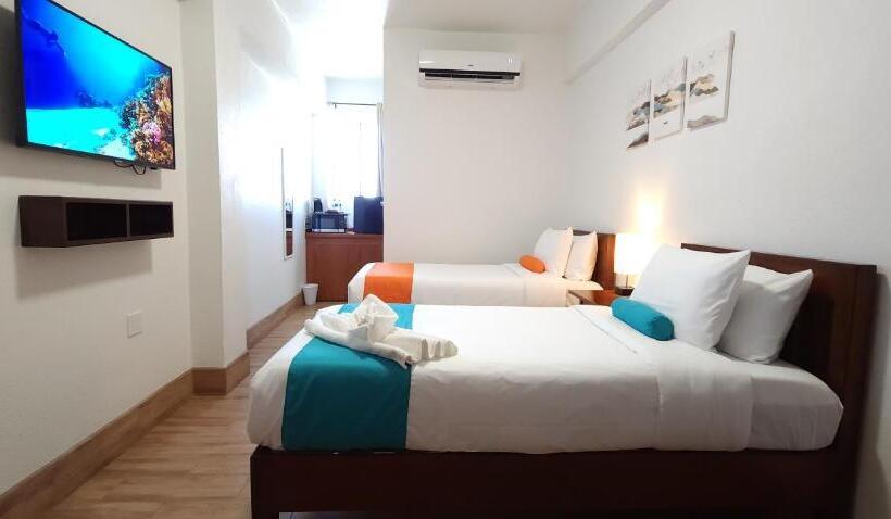 هتل Voyager Sun & Reef