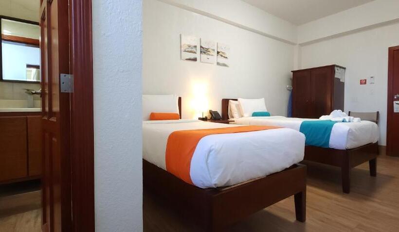 هتل Voyager Sun & Reef