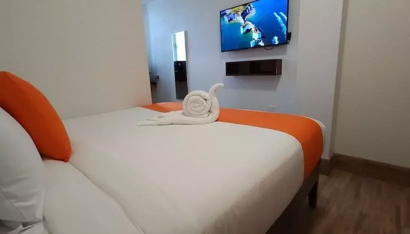 Hotelli Voyager Sun & Reef