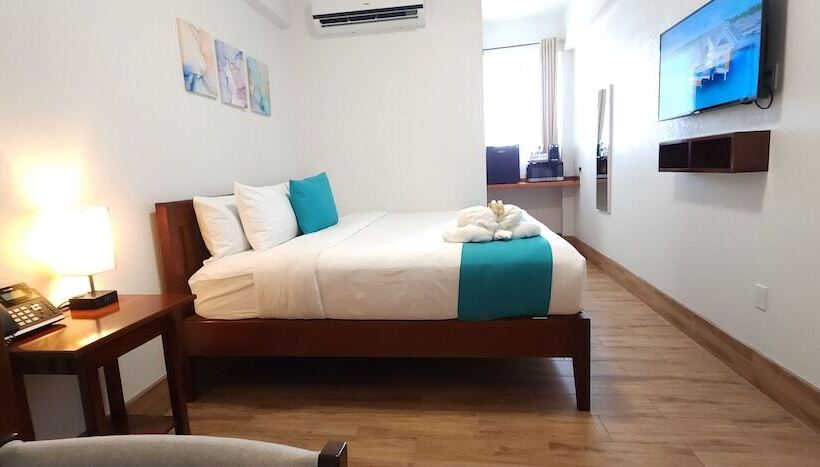 هتل Voyager Sun & Reef