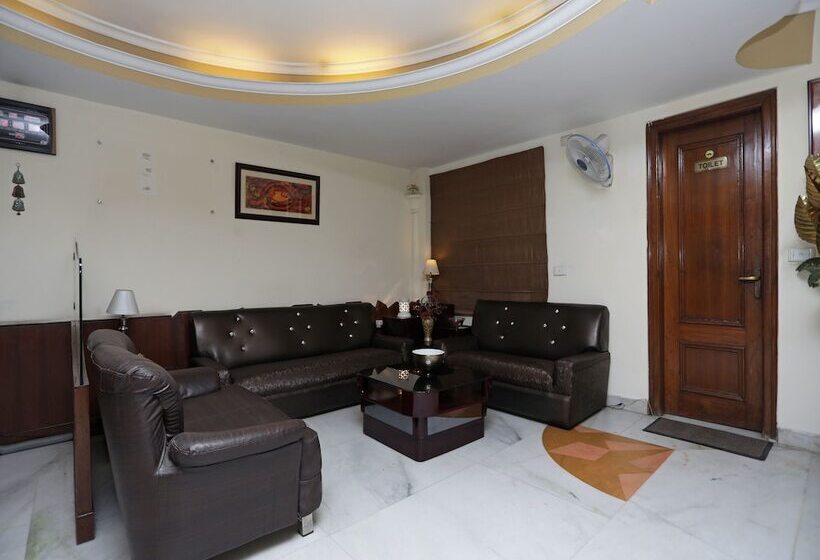 فندق Capital O 12075  Regalia Retreat