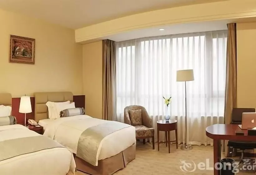 Отель Chengdu Sovereign