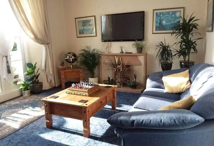 Hotel Exton House