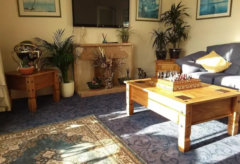 Hotel Exton House