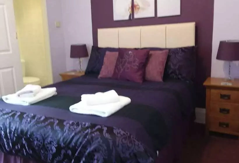 Hotel Exton House