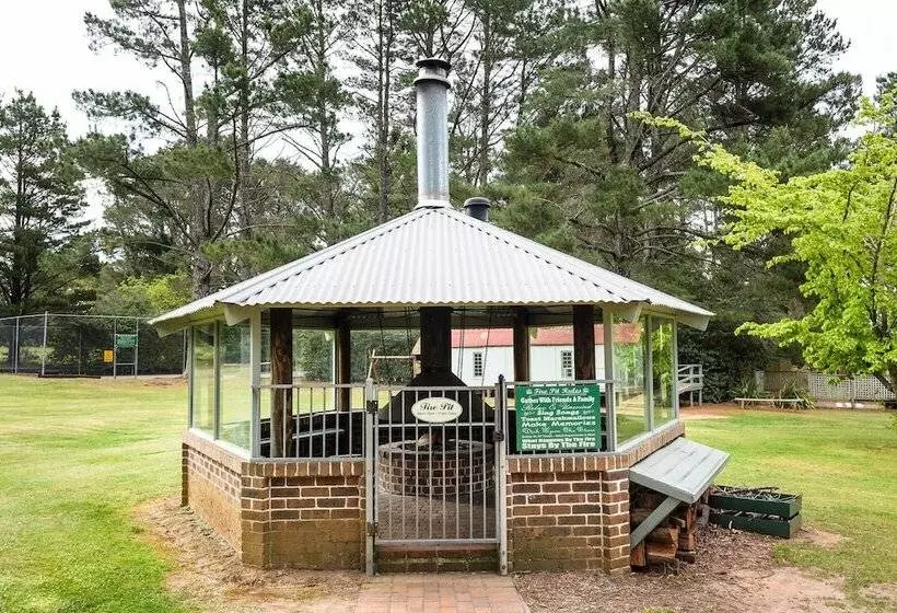 Hotel Federation Gardens & Possums Hideaway