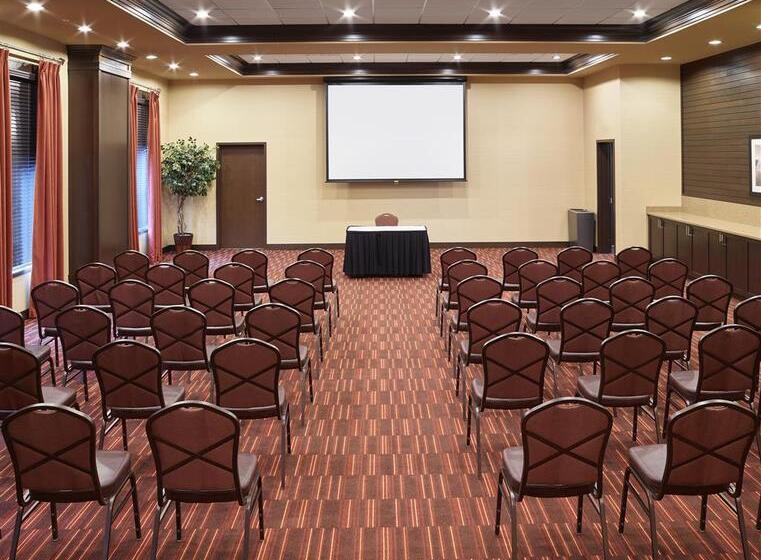 فندق Four Points By Sheraton Edmonton Gateway